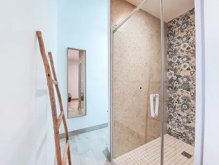 Maison rénovée 2024 avec piscine partagée à Geay : photo 15