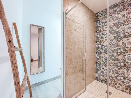 Maison rénovée 2024 avec piscine partagée à Geay : photo 16
