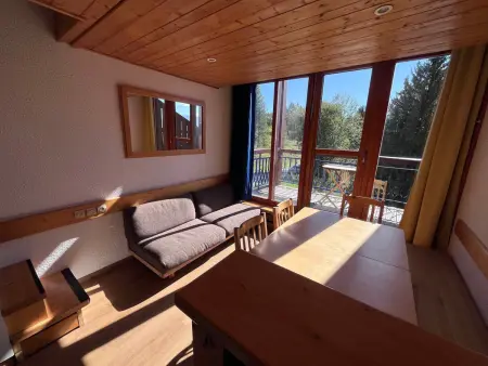 Duplex 33m² skis aux pieds pour 6, balcon sud-est : photo 9