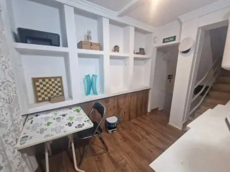 Chalet confortable à San Sebastián de los Reyes avec terrasse - Photo 3