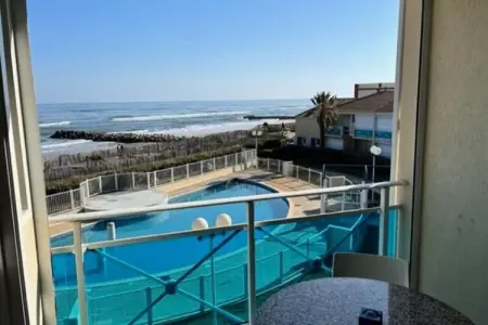 Location appartement à FRONTIGNAN, Élégance Vue Mer Avec Piscine