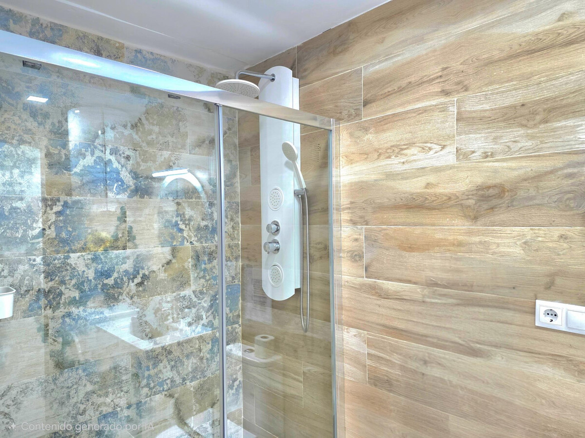 Studio duplex 45 m² avec patio privé à Torremolinos - Photo 9