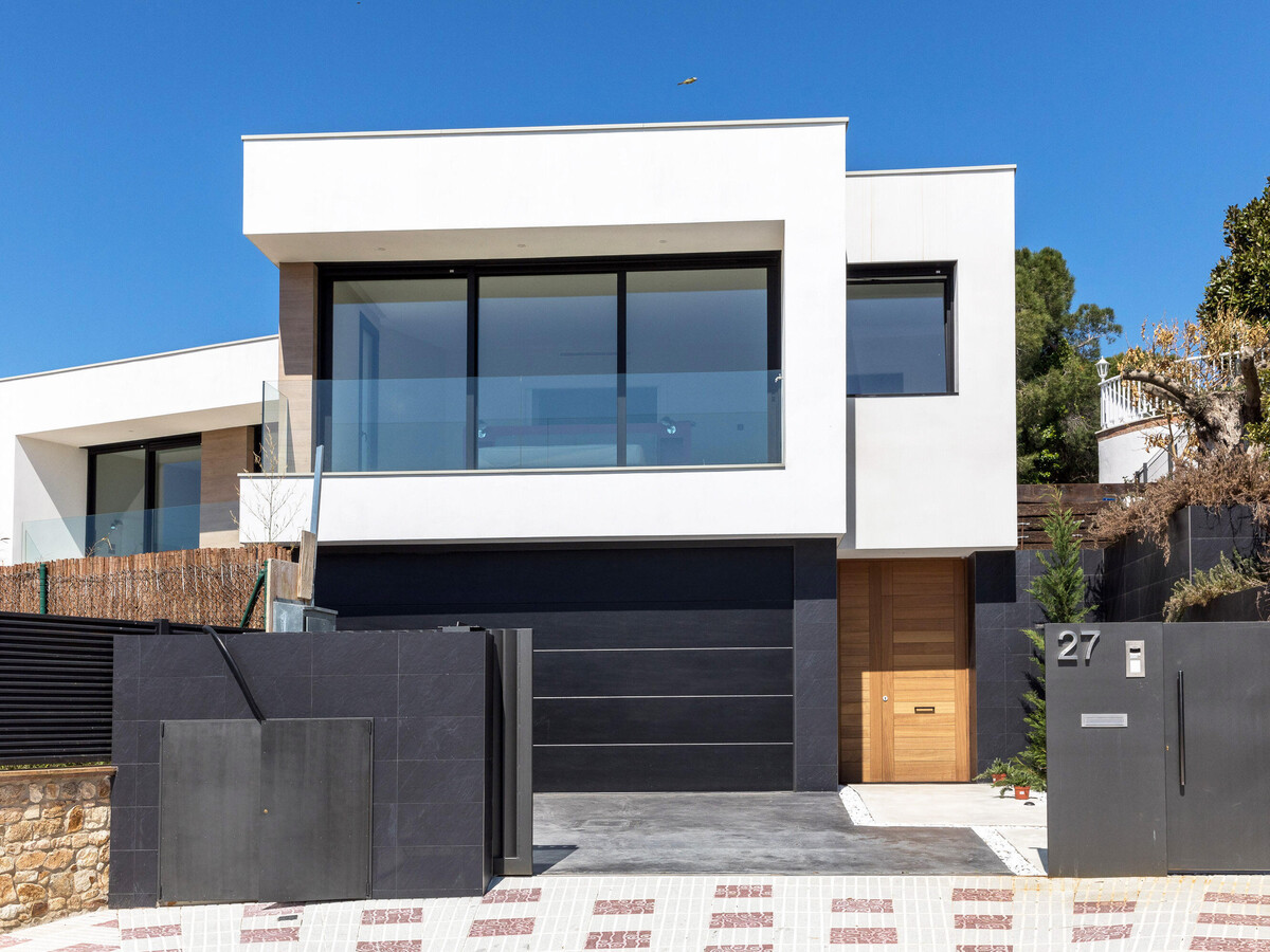 Villa moderne 6 chambres avec piscine 30m² et panneaux solaires - Photo 2