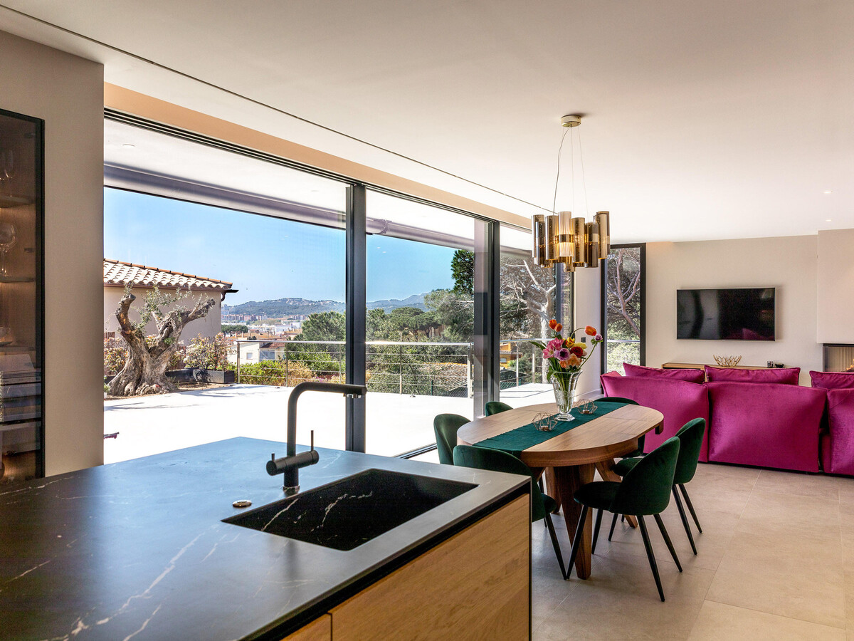 Villa moderne 6 chambres avec piscine 30m² et panneaux solaires - Photo 7