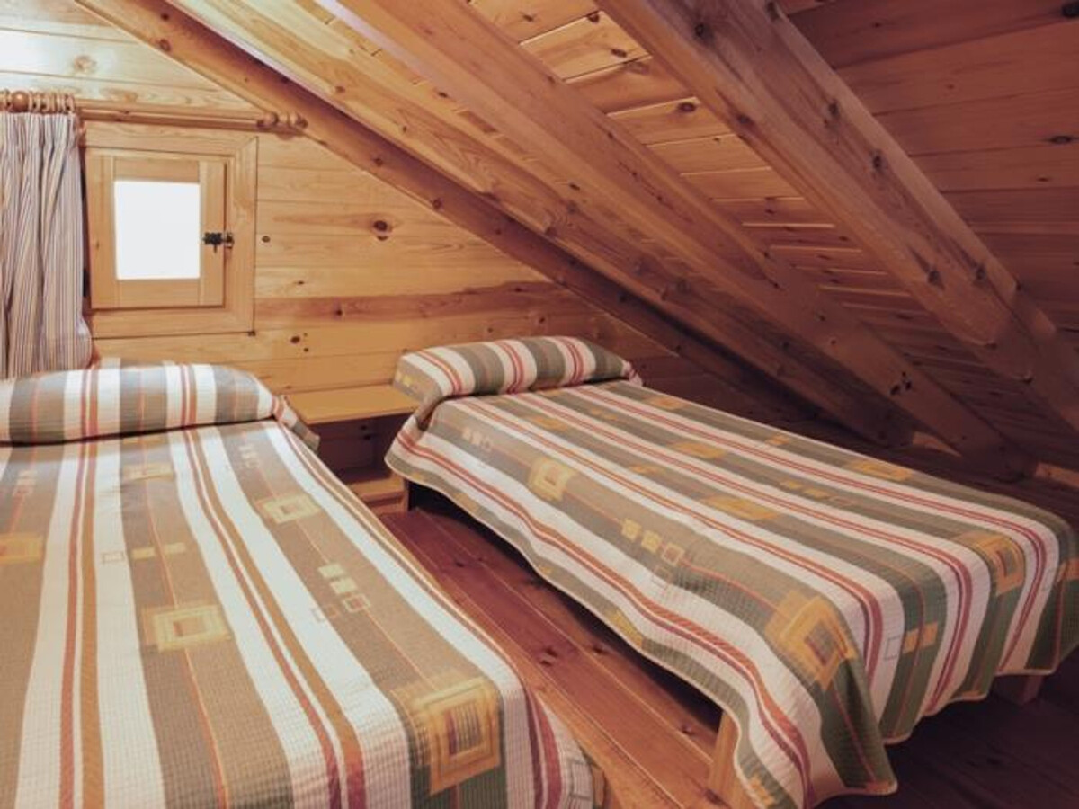Bungalow en bois 4 pers. avec piscine près de Sort - Photo 7