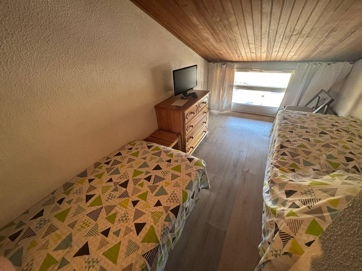 Appartement T3 aux Angles, balcon vue lac - Photo 5