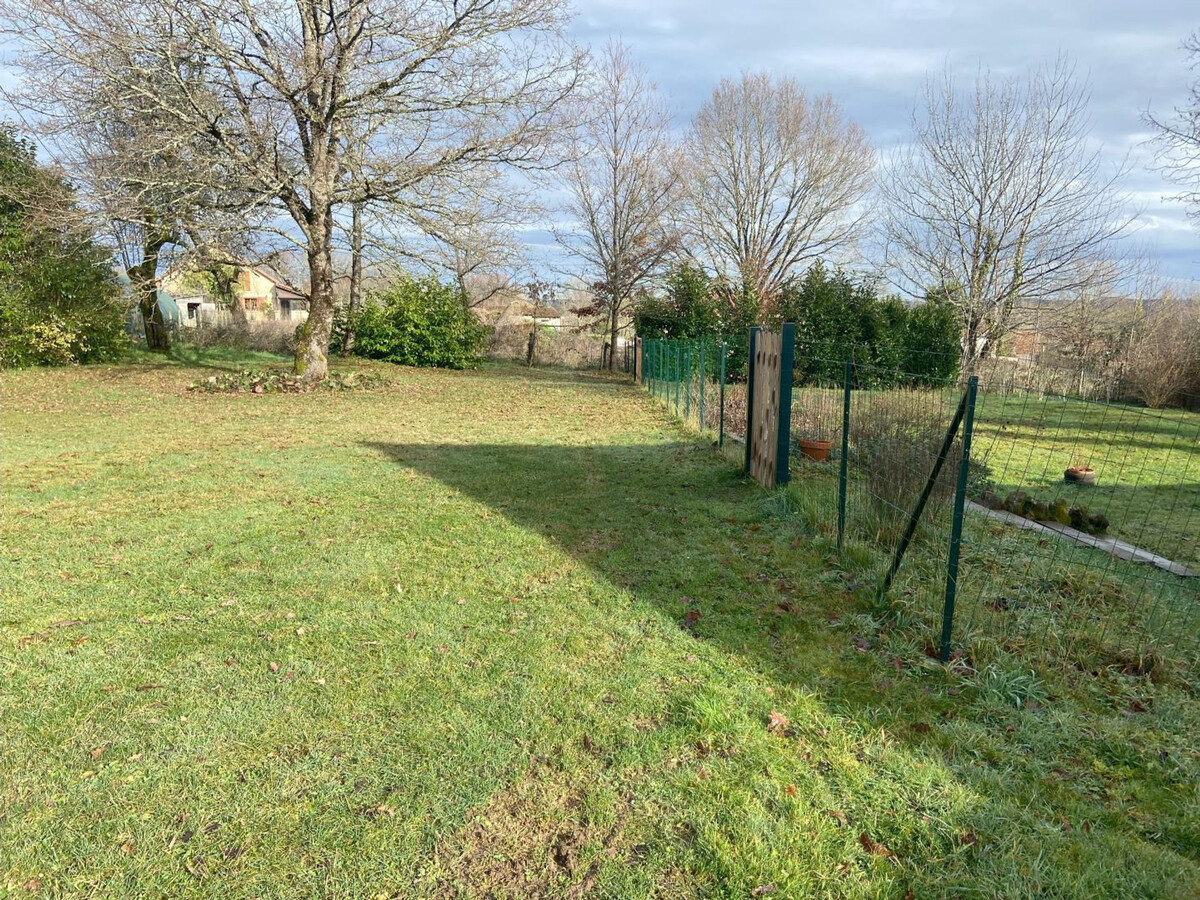 Grand studio avec jardin 1000m² à La Douze - Photo 13