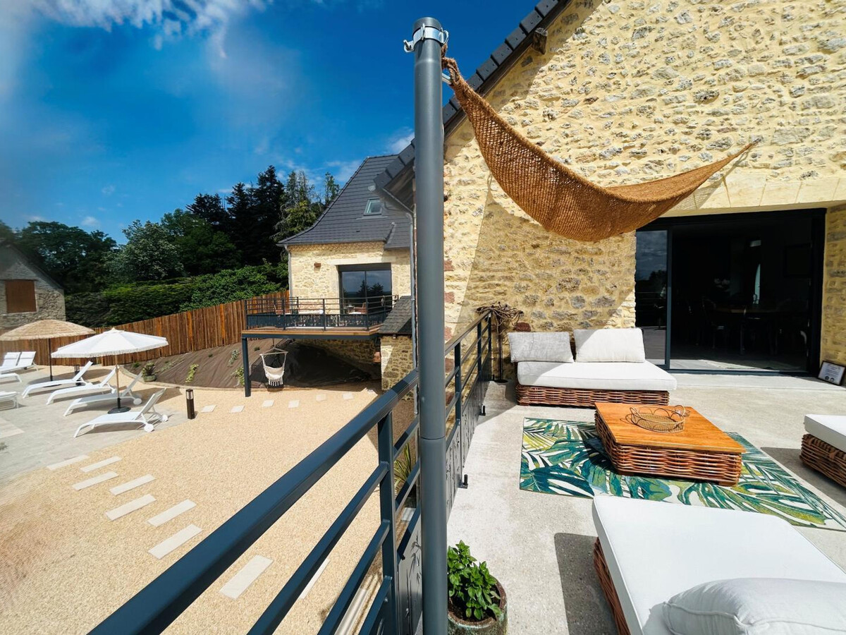 Gîte 7 chambres avec piscine chauffée à Coubjours - Photo 4