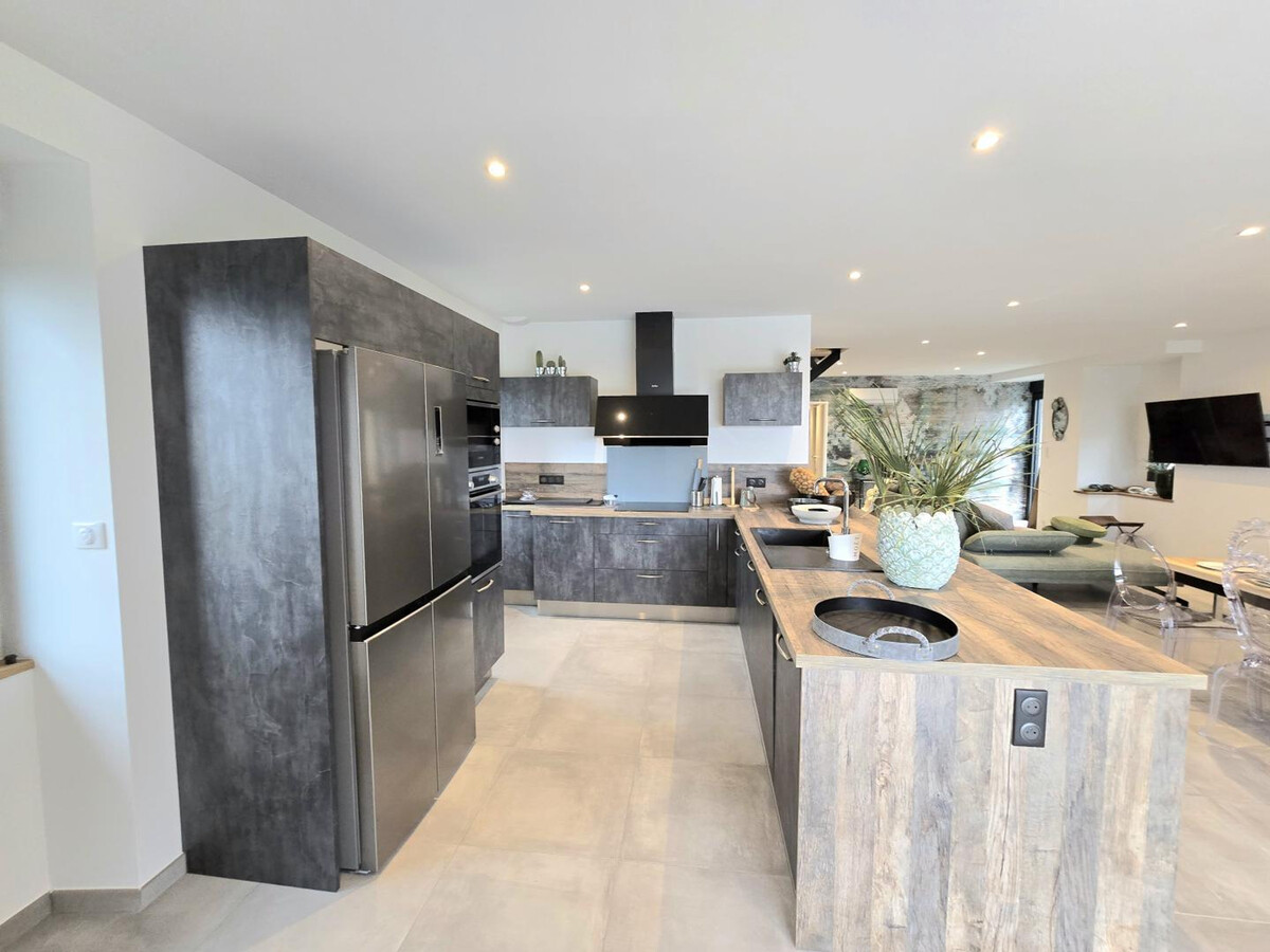 Gîte 7 chambres avec piscine chauffée à Coubjours - Photo 9