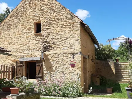 Location gite à Sarlat la Canéda, Chaleureuse Bergerie à Sarlat avec Wifi et Parking