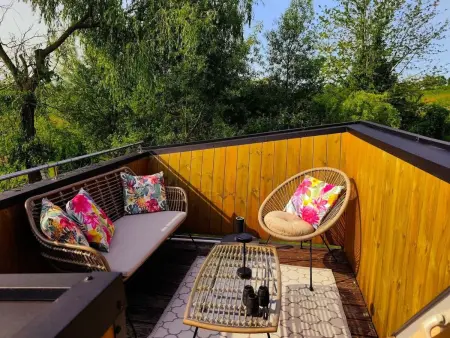 Tiny House Sundancer avec terrasse en forêt : photo 6