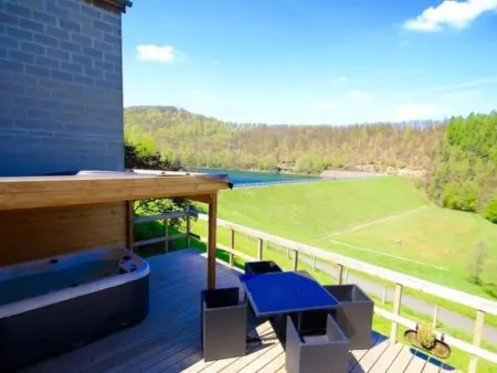 Location maison à Stavelot, Duplex Ferme Simon 4p mit Jacuzzi und Sauna
