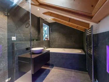 Wunderschönes Luxus-Chalet mit Seesicht, Maison 7 personnes à Seelisberg - Photo 15