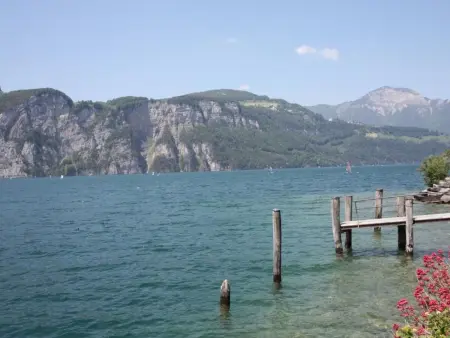 Ferienvilla am See 5 für 2-4 Personen, Maison 2 personnes à Sisikon - Photo 12
