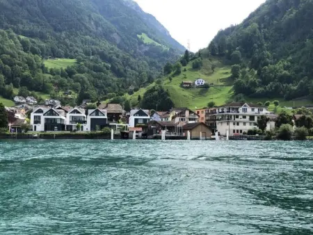 Ferienvilla am See 5 für 2-4 Personen, Maison 2 personnes à Sisikon - Photo 19
