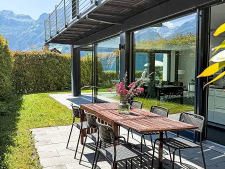 Villa am See 1 / Beach House, Maison 8 personnes à Sisikon - Photo 1