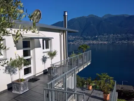 Location appartement à Vira, Wohnung an Traumlage mit Tessinerflair