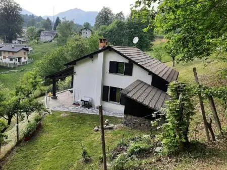 Monti di Motti Ferienhaus inmitten der Natur, Maison 4 personnes à Gordola - Photo 1