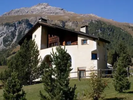 Location appartement à Samedan, Chesa Tauschna
