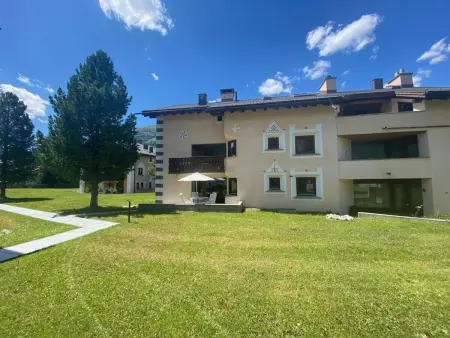 Location appartement à La Punt Chamues ch, Sassella 2