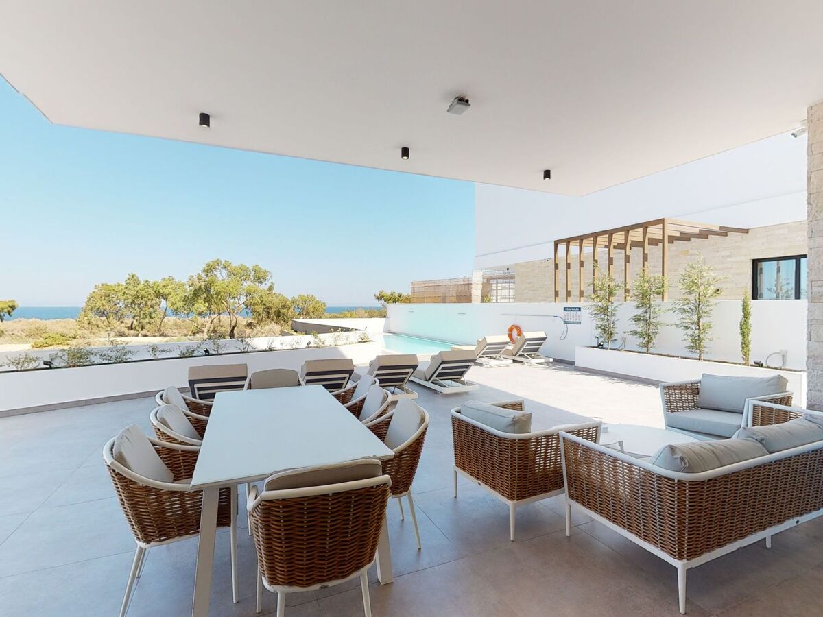 Villa Melpomeni - 4 chambres vue mer à Paralimni - Photo 1