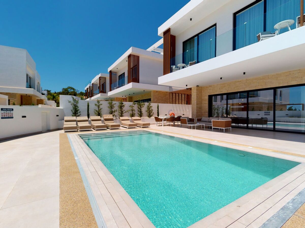 Villa Cleo - Maison 4 chambres vue mer à Paralimni - Photo 1