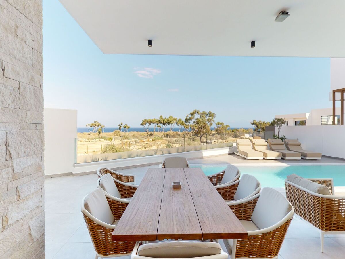 Periyiali Resort - Meerblick Villa Polymnia -22, Maison 8 personnes à Paralimni - Photo 1