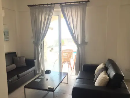 Maison moderne avec piscine privée à Mesoyi : photo 7
