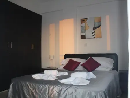 Maison moderne avec piscine privée à Mesoyi : photo 10