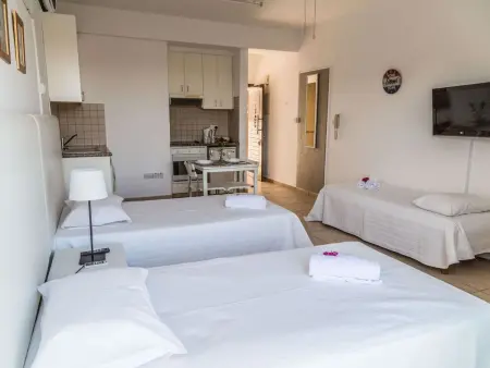 Appartement avec terrasse à Paphos, à 700 m de la mer : photo 2