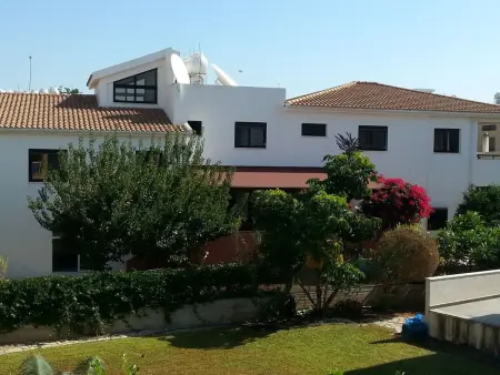 Appartement avec balcon et piscine à Agios Georgios Pegeias : photo 2