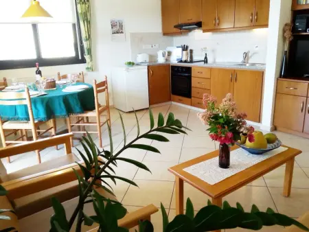 Appartement avec balcon et piscine à Agios Georgios Pegeias : photo 10