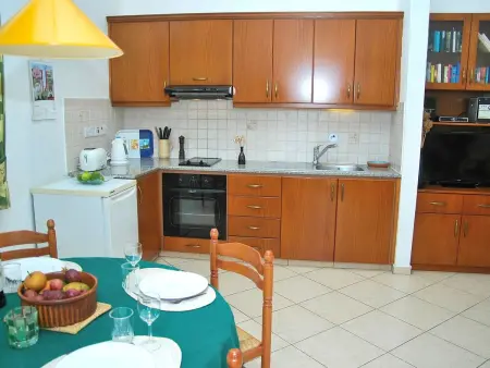 Appartement avec balcon et piscine à Agios Georgios Pegeias : photo 11