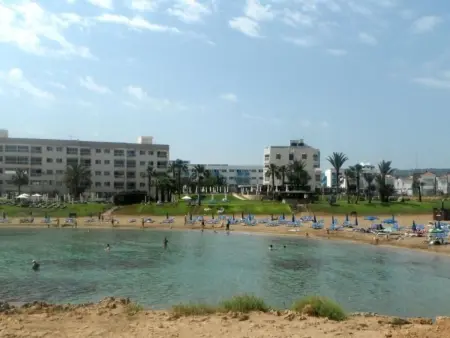 Villa Palm avec piscine privée à Agios Georgios Pegeias : photo 25