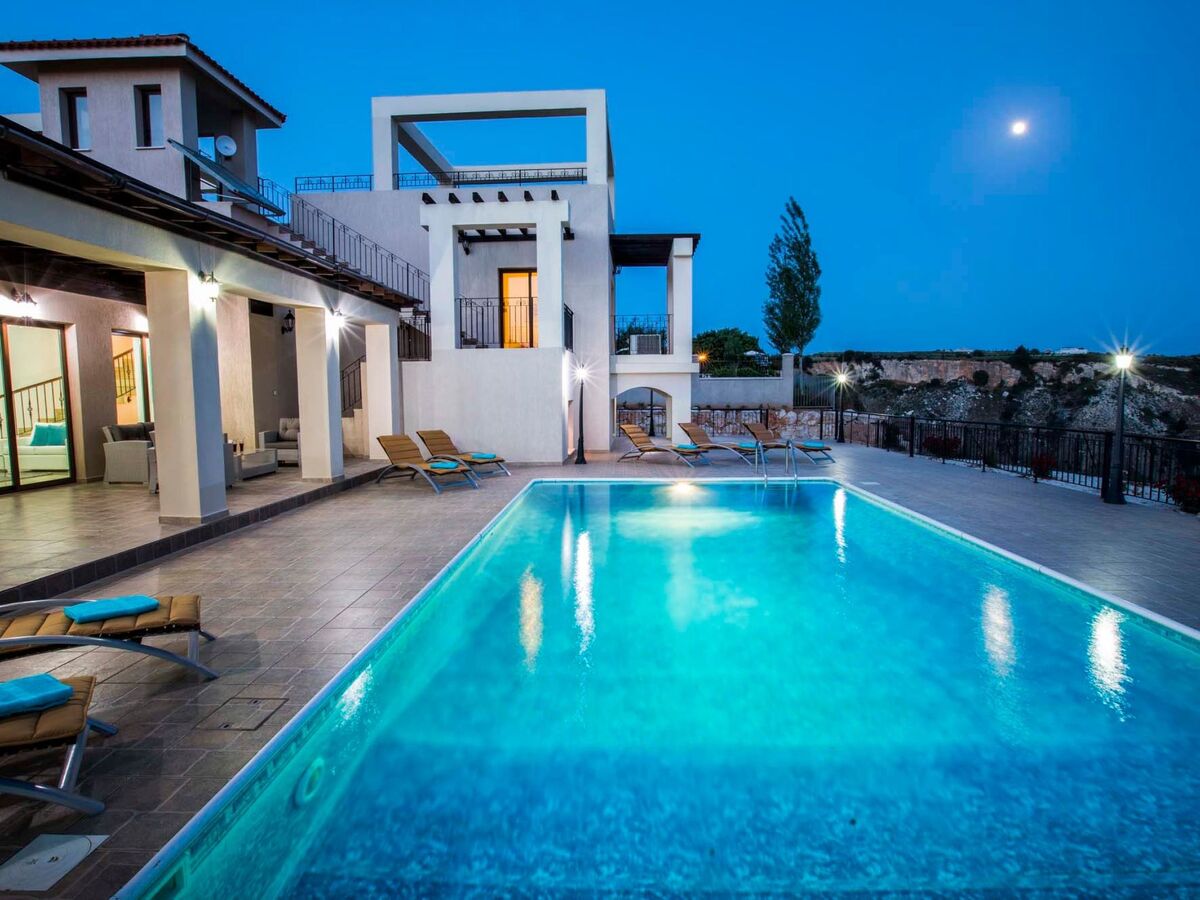 Villa 6 chambres avec piscine et jacuzzi vue montagne - Photo 8