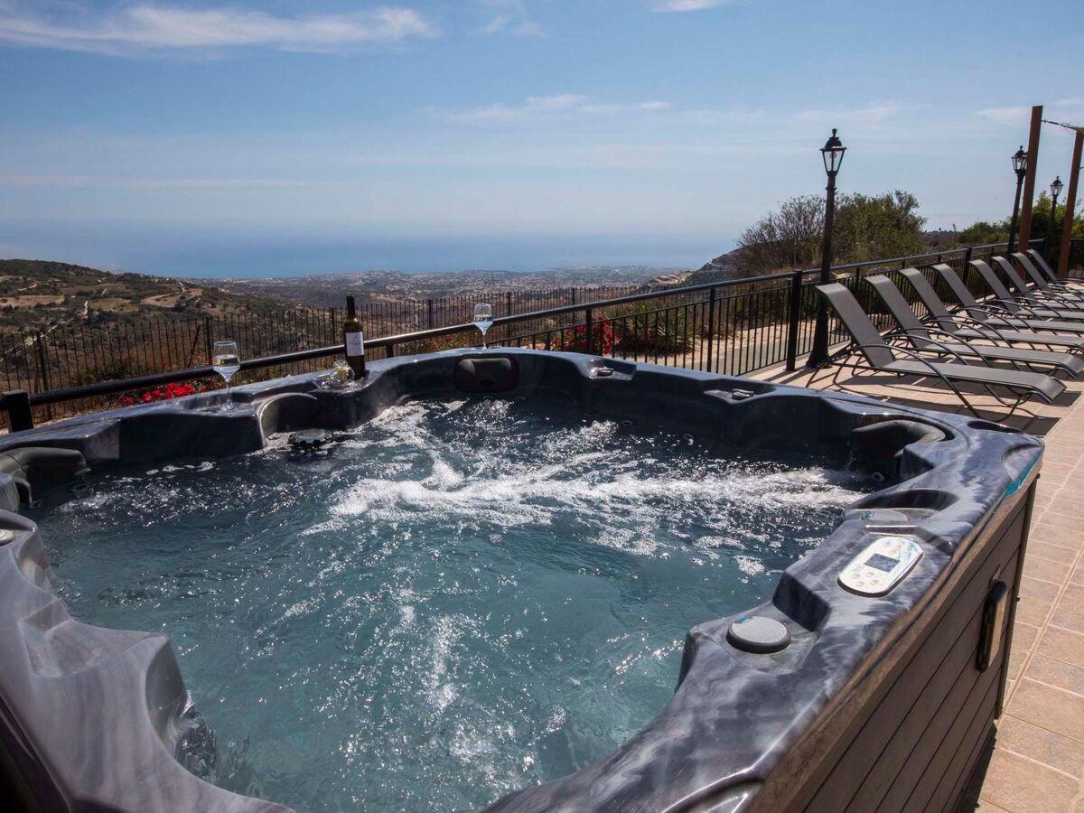 Villa 6 chambres avec piscine et jacuzzi vue montagne - Photo 68