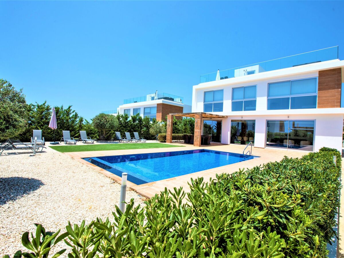 Luxuriöse Villa mit privatem Pool und Whirlpool - Photo 6