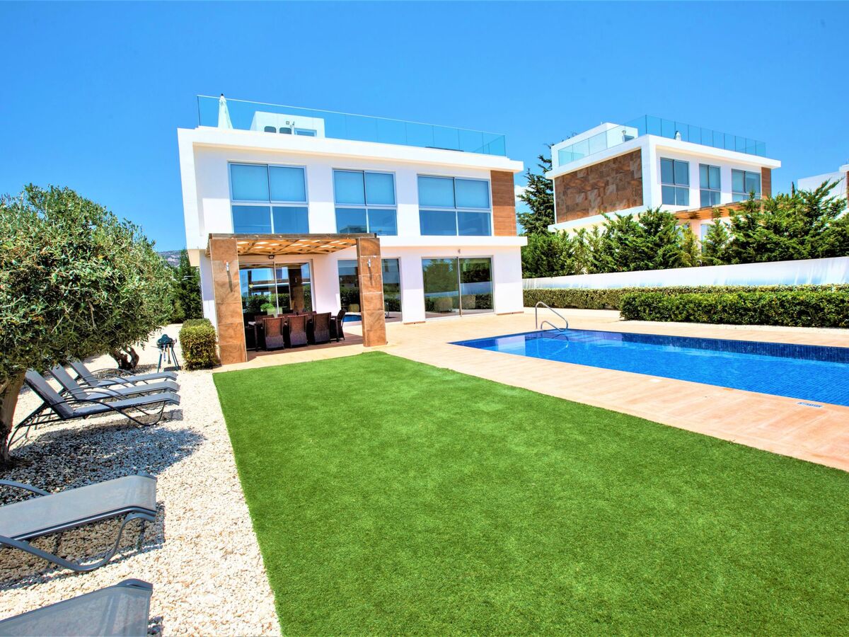 Luxuriöse Villa mit privatem Pool und Whirlpool - Photo 8