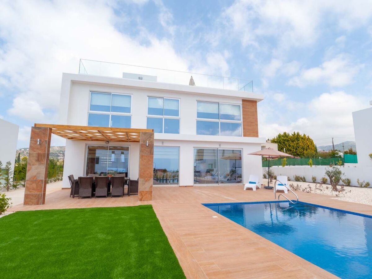 Coral Elite Residence mit Pool und Whirlpool, Maison 8 personnes à Peyia - Photo 2