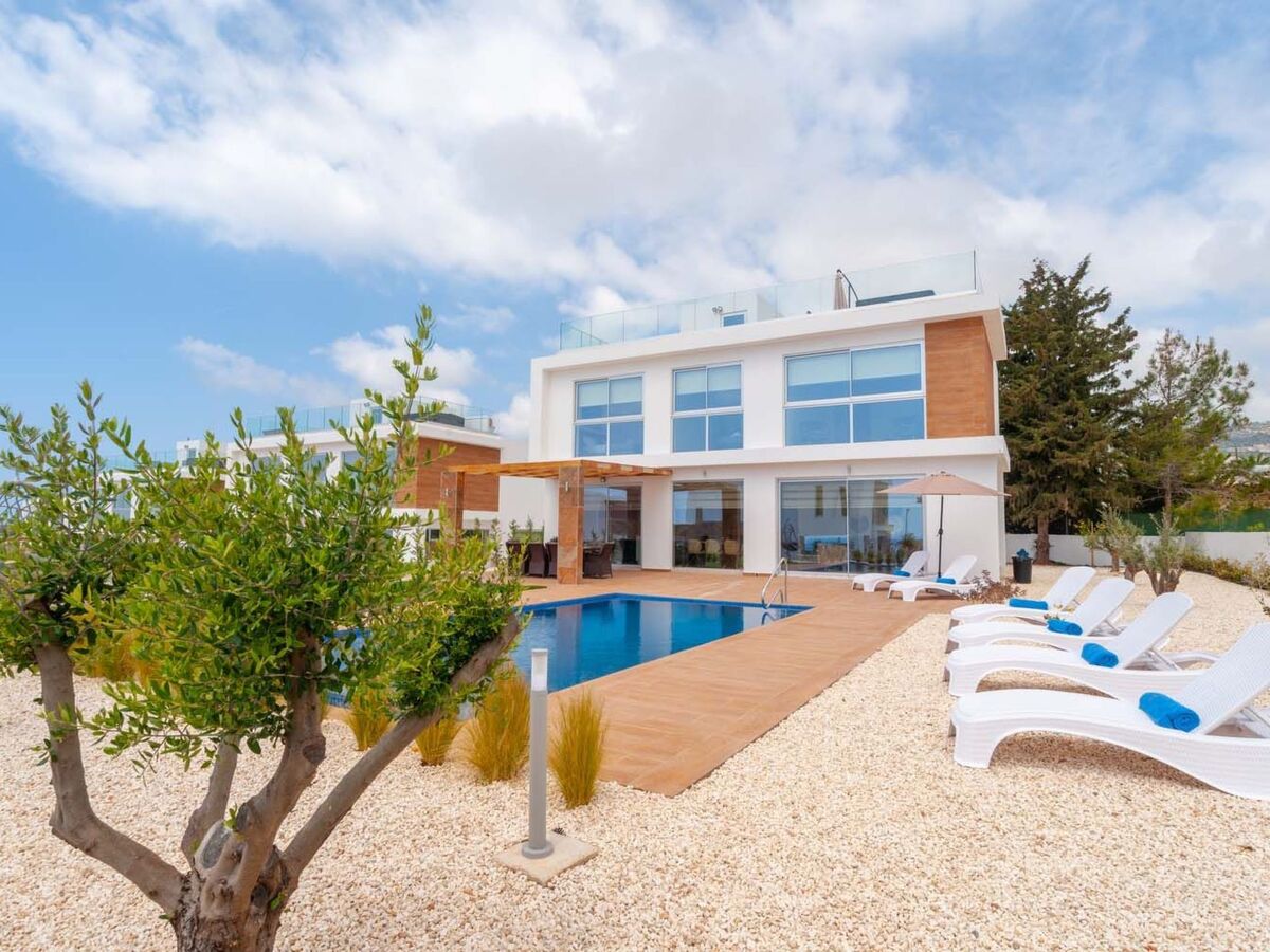 Coral Elite Residence mit Pool und Whirlpool, Maison 8 personnes à Peyia - Photo 4