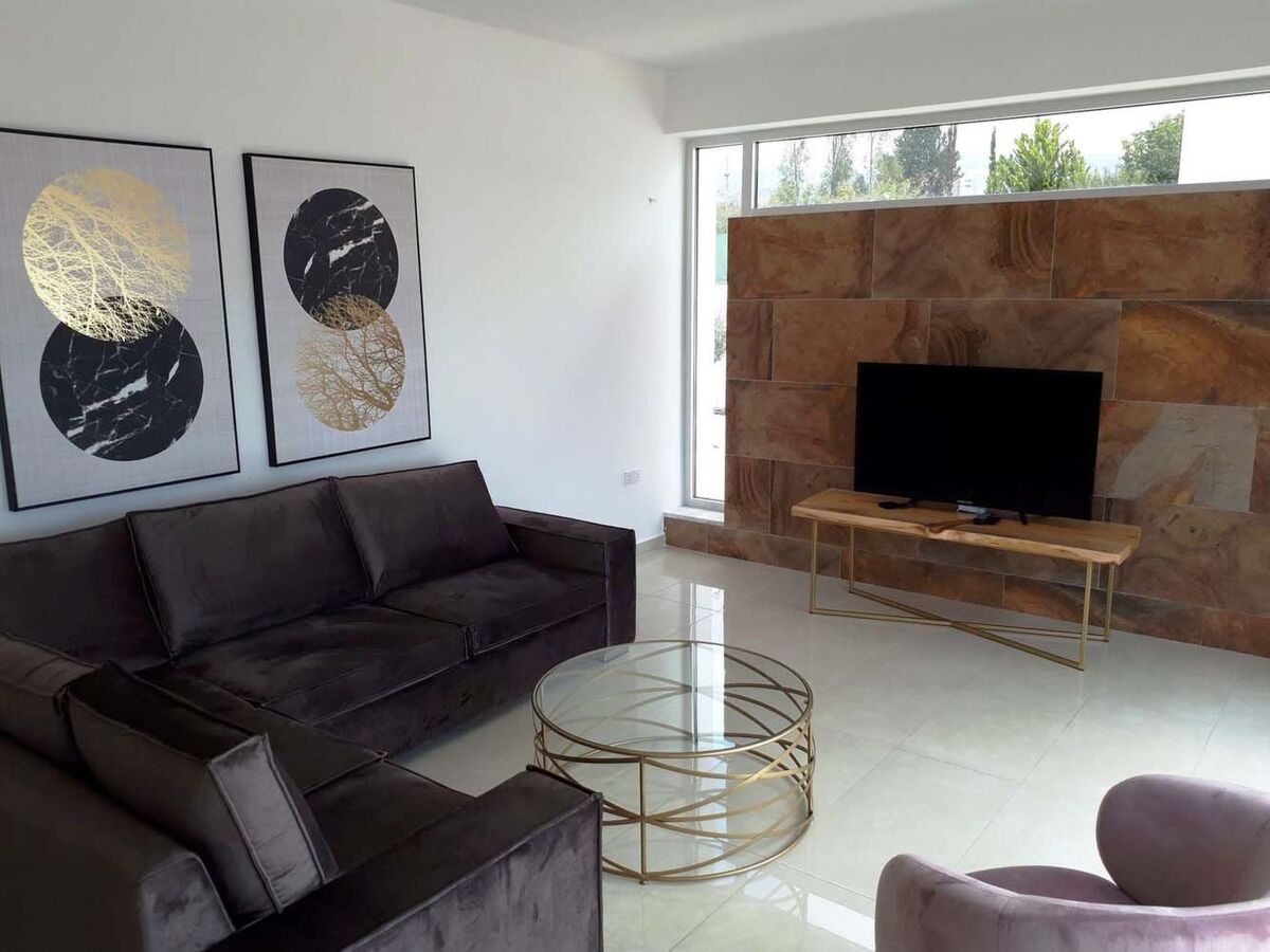 Luxuriöse Villa mit 4 Schlafzimmern, Pool und Whirlpool - Photo 14