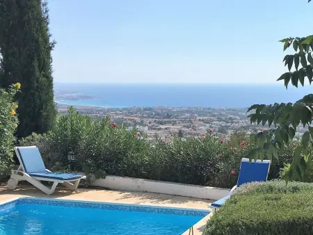 Location maison à Peyia, Iptamena mit Blick auf das Wasser