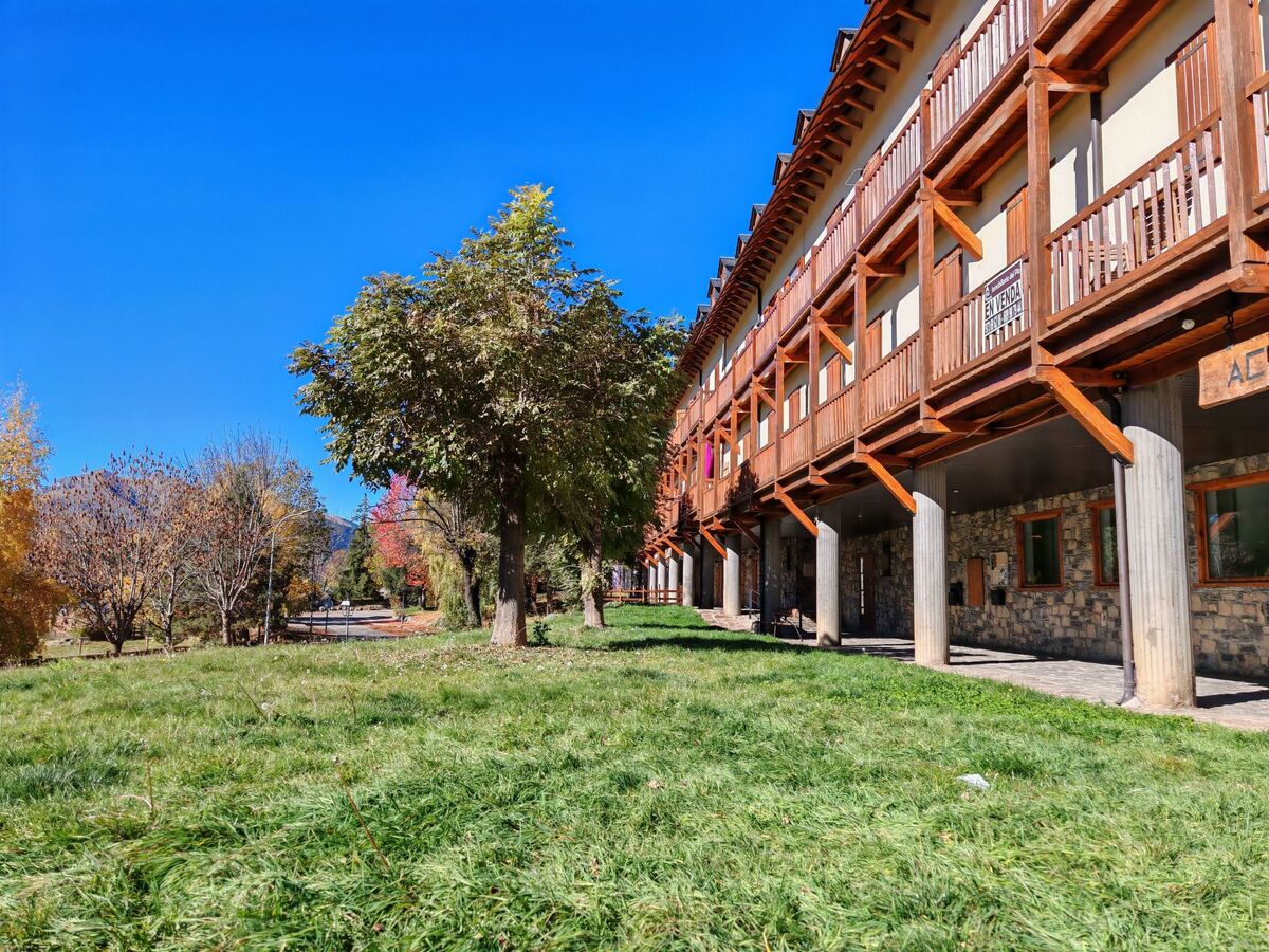 Duplex sous les toits à Taüll, vue sud sur les Pyrénées - Photo 1