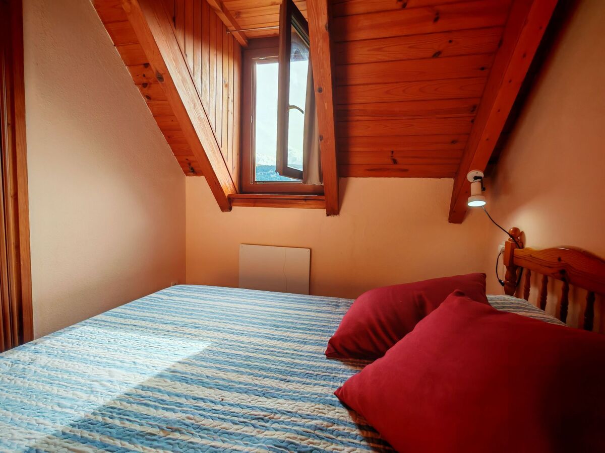 Duplex sous les toits à Taüll, vue sud sur les Pyrénées - Photo 6