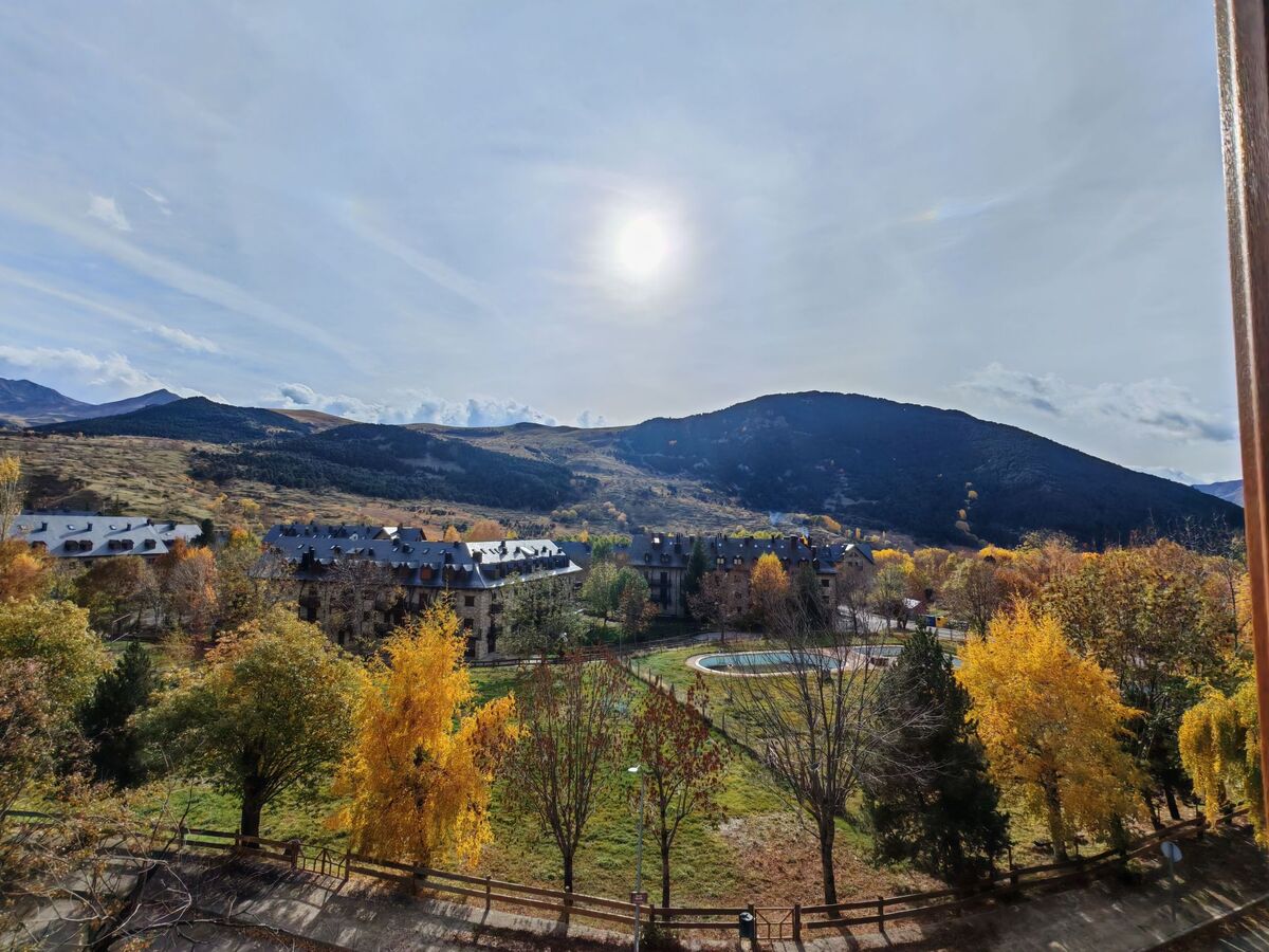Duplex sous les toits à Taüll, vue sud sur les Pyrénées - Photo 8