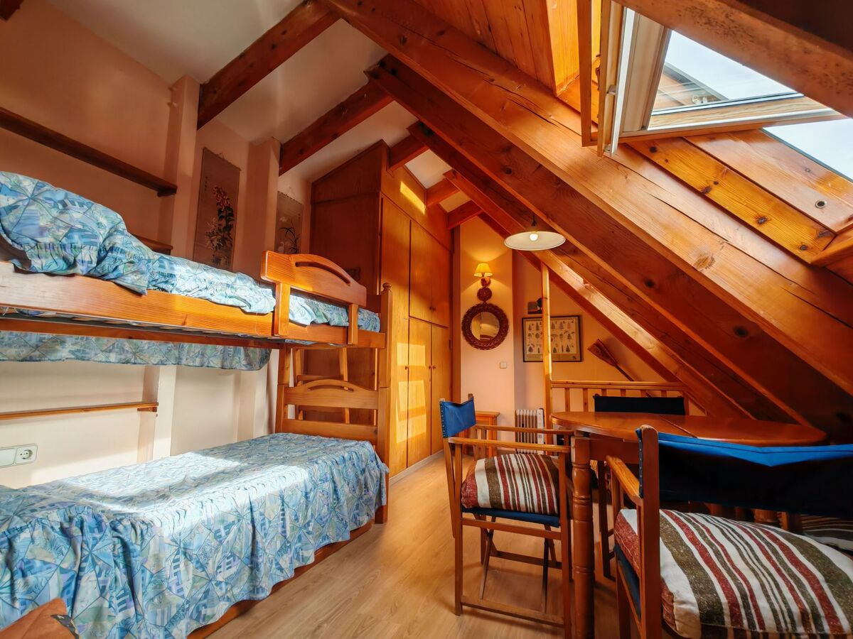 Duplex sous les toits à Taüll, vue sud sur les Pyrénées - Photo 18