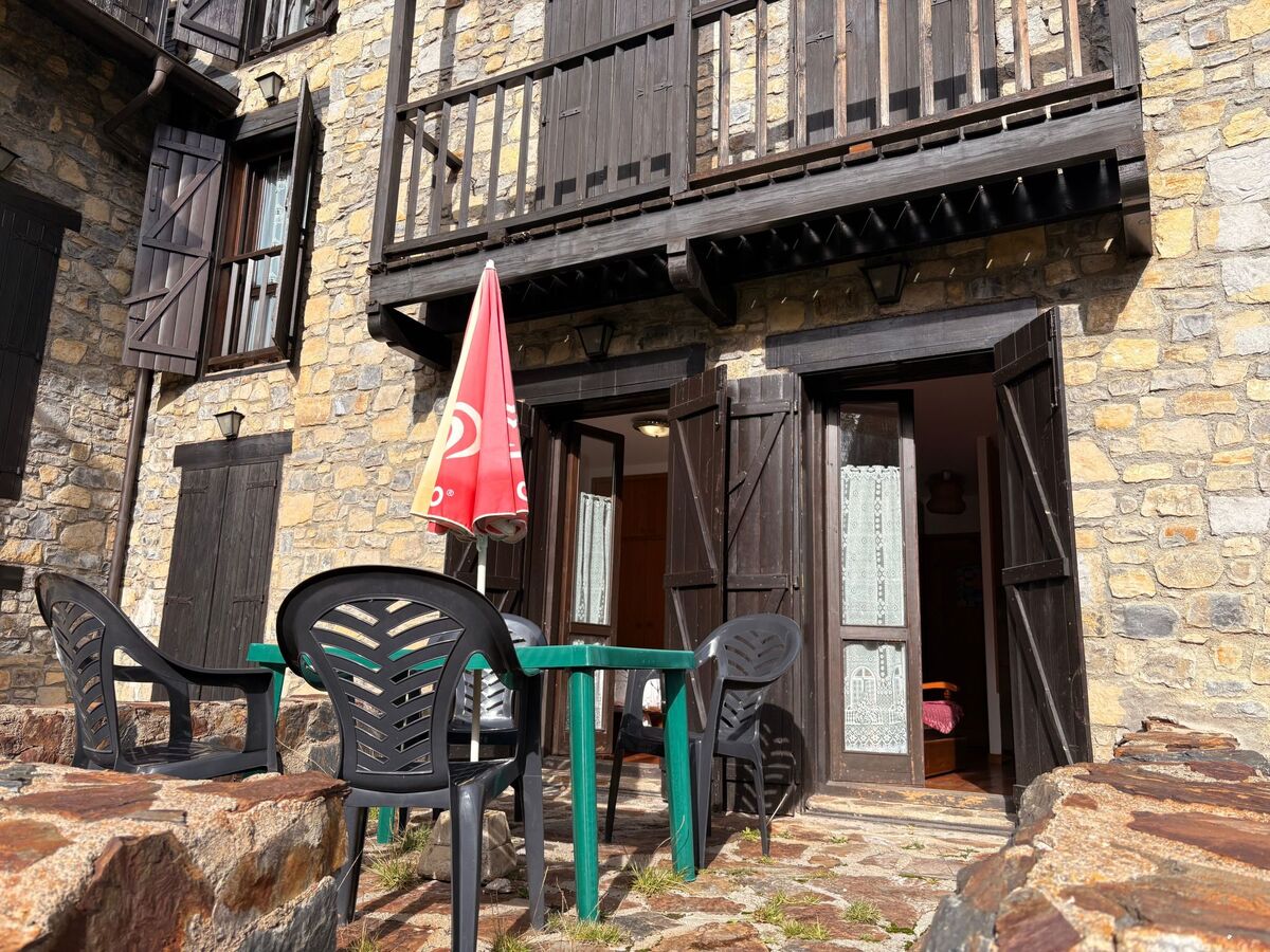 Appartement en rez-de-chaussée à Taüll, terrasse et piscine commune - Photo 14