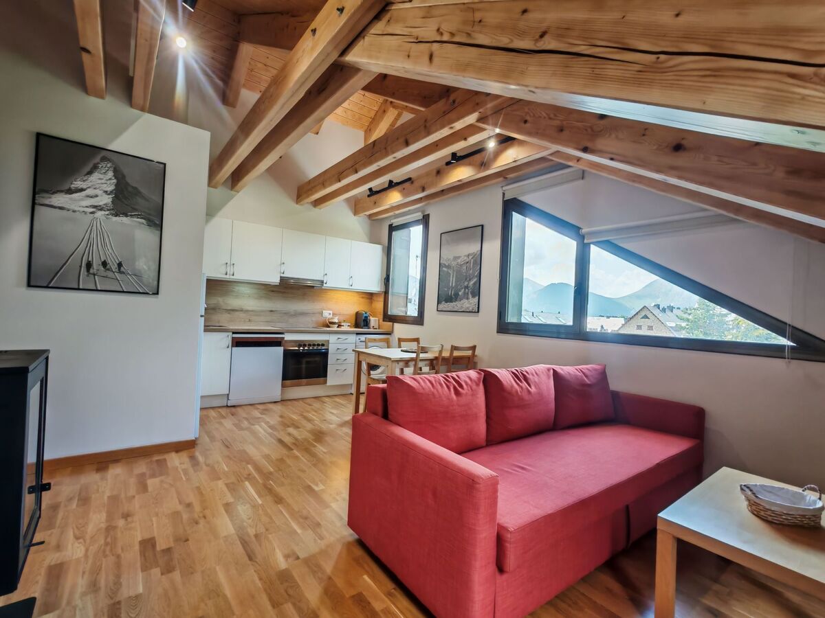 Appartement mansardé à Taüll, cheminée et parking privé - Photo 1