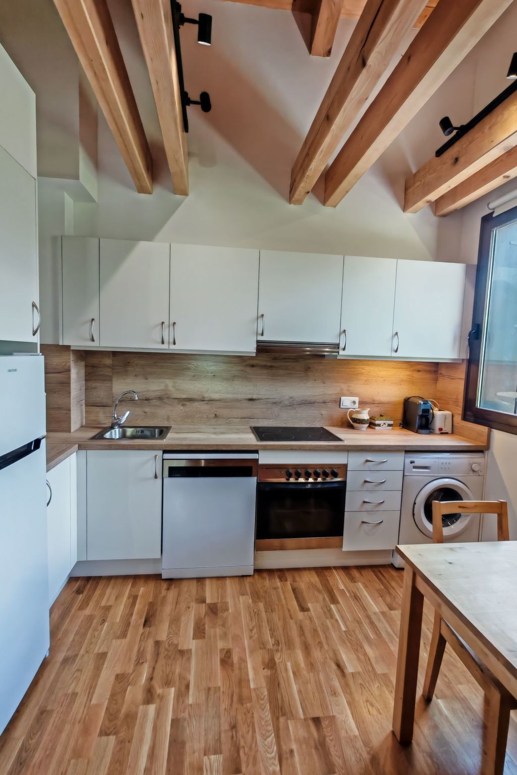 Appartement mansardé à Taüll, cheminée et parking privé - Photo 17
