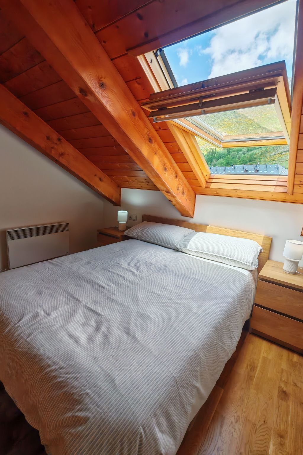 Appartement mansardé à Taüll, cheminée et parking privé - Photo 30